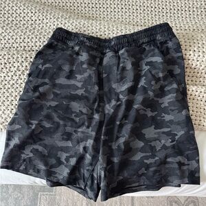 Lululemon pace breaker medium 7” camo